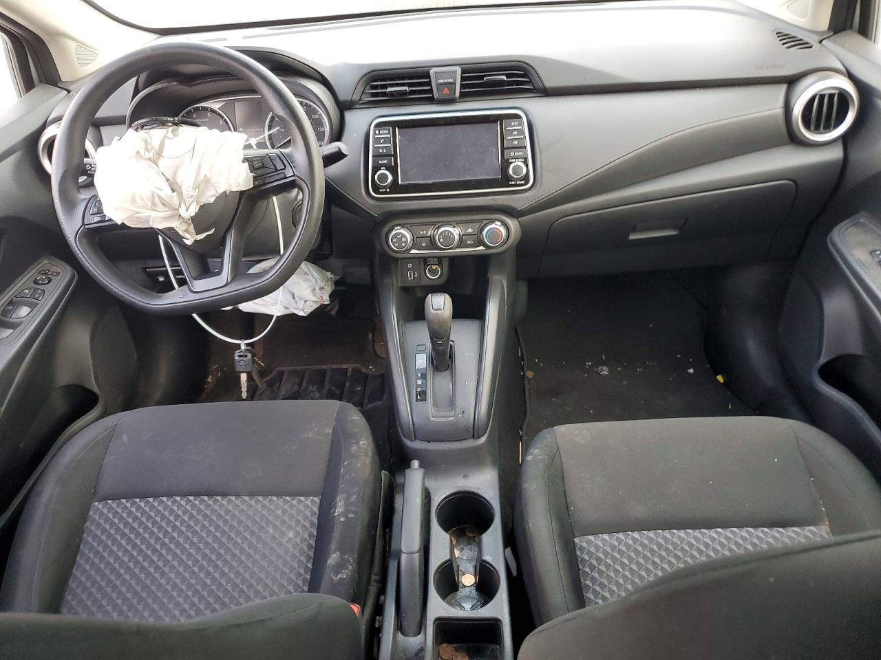 2024 NISSAN VERSA S photo 7