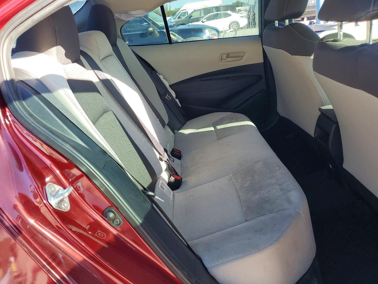 2022 TOYOTA COROLLA LE photo 19