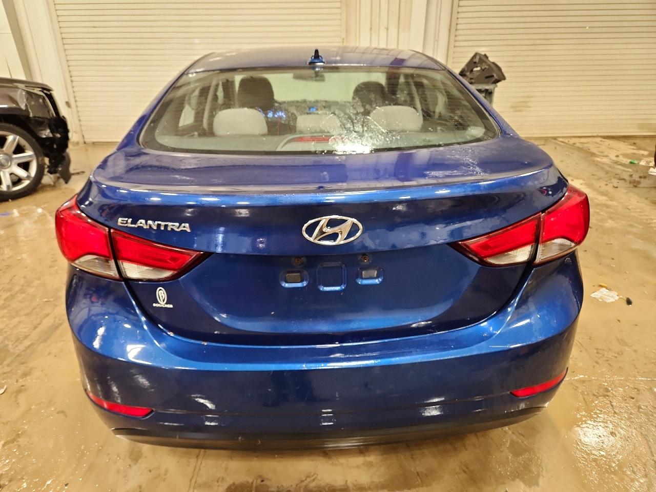 2016 HYUNDAI ELANTRA SE photo 6