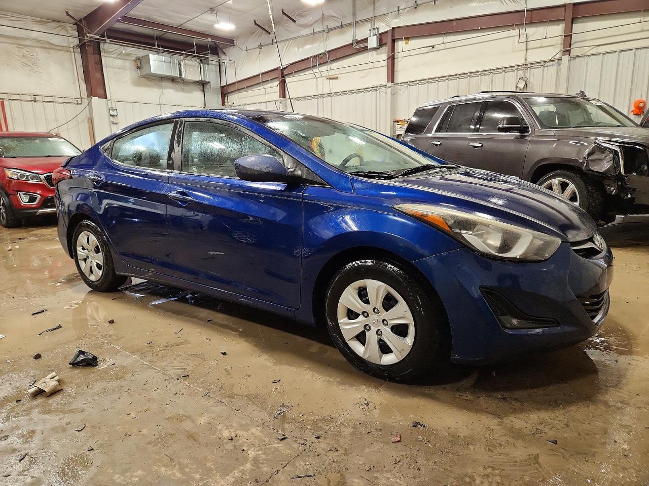 2016 HYUNDAI ELANTRA SE photo 4