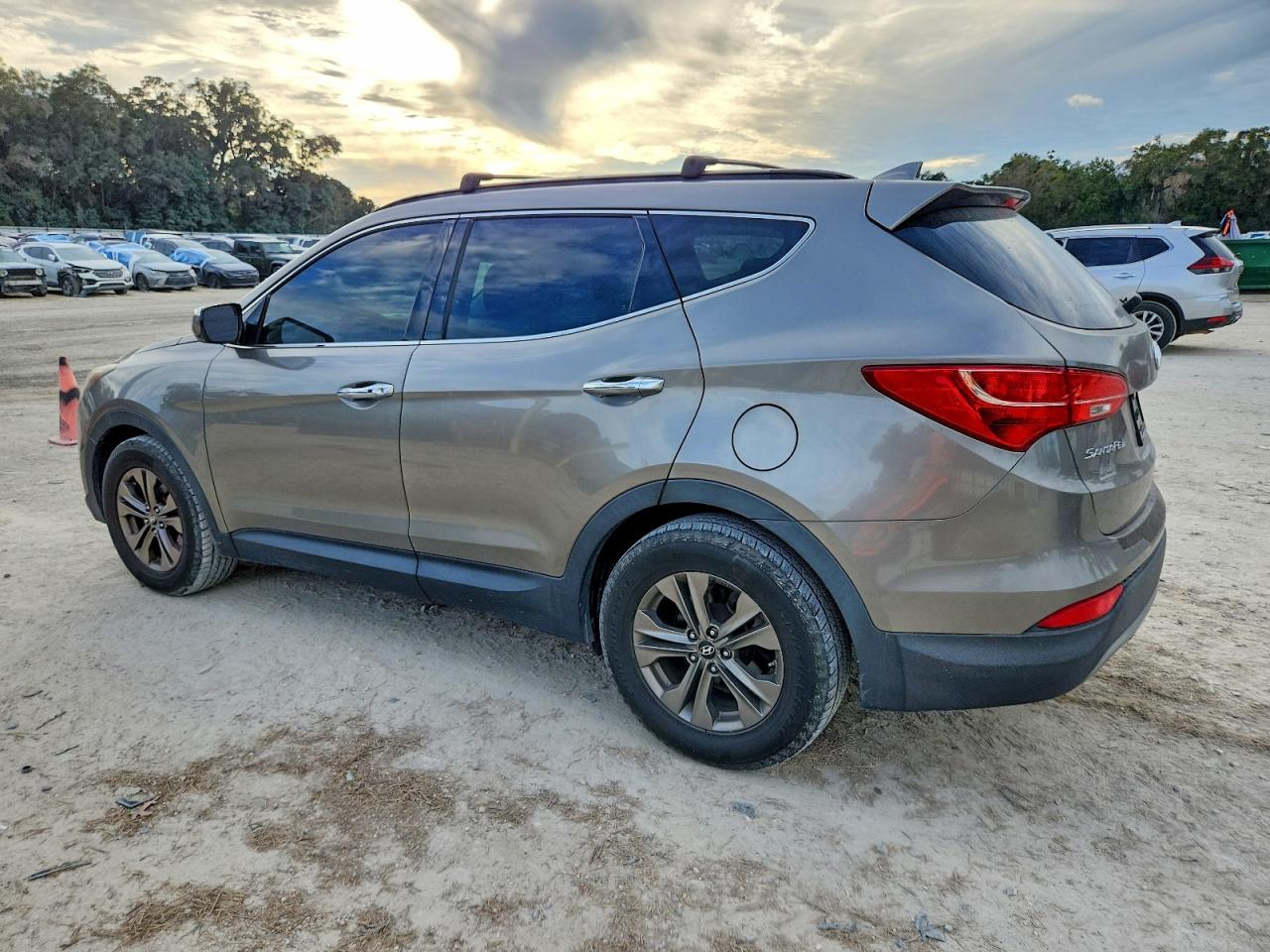 2014 HYUNDAI SANTA FE SPORT photo 2