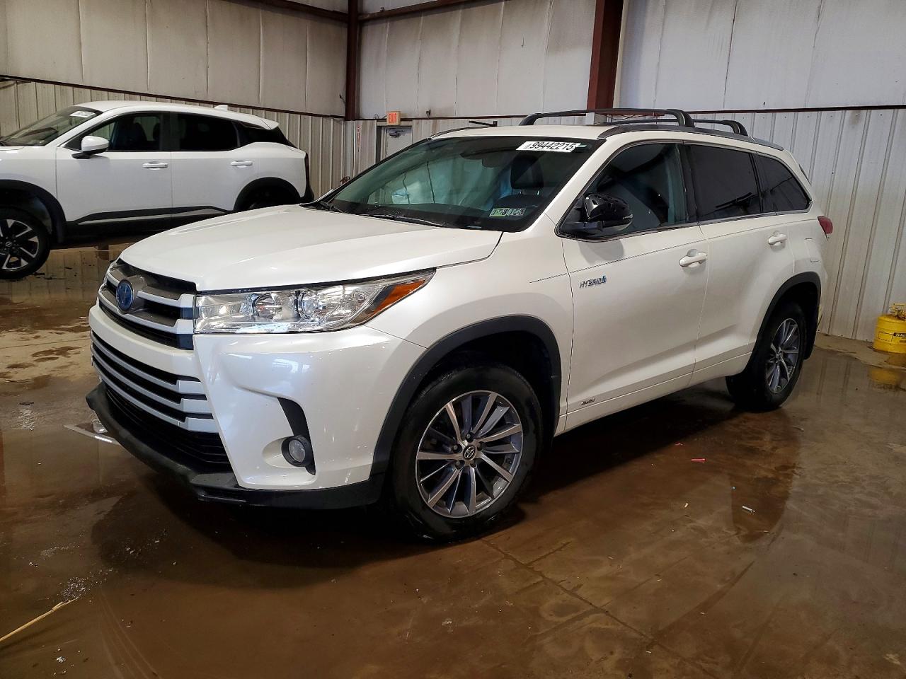 2018 TOYOTA HIGHLANDER