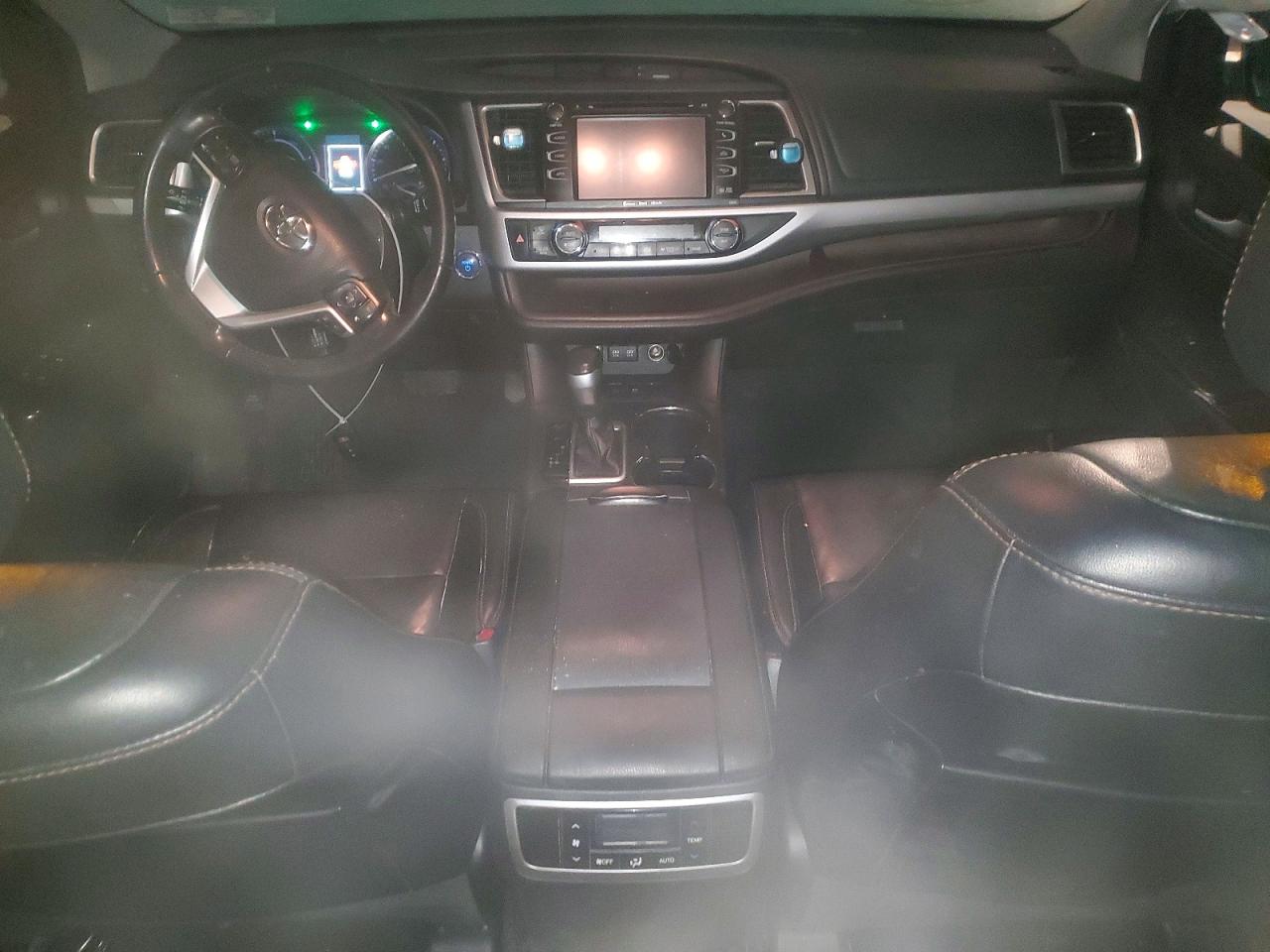 2018 TOYOTA HIGHLANDER HYBRID photo 8