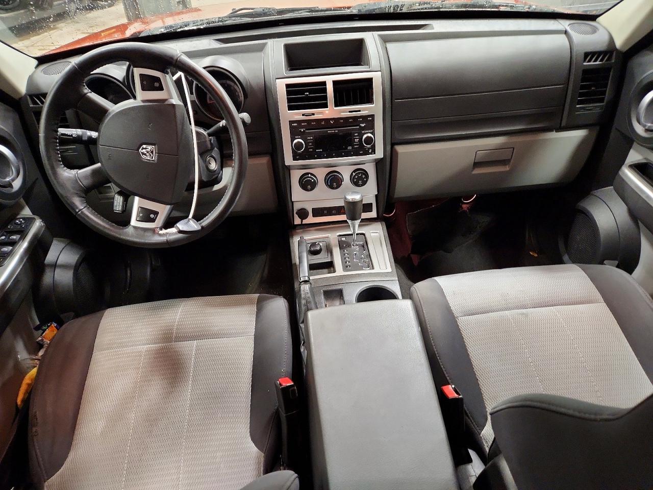 2008 DODGE NITRO SLT photo 8