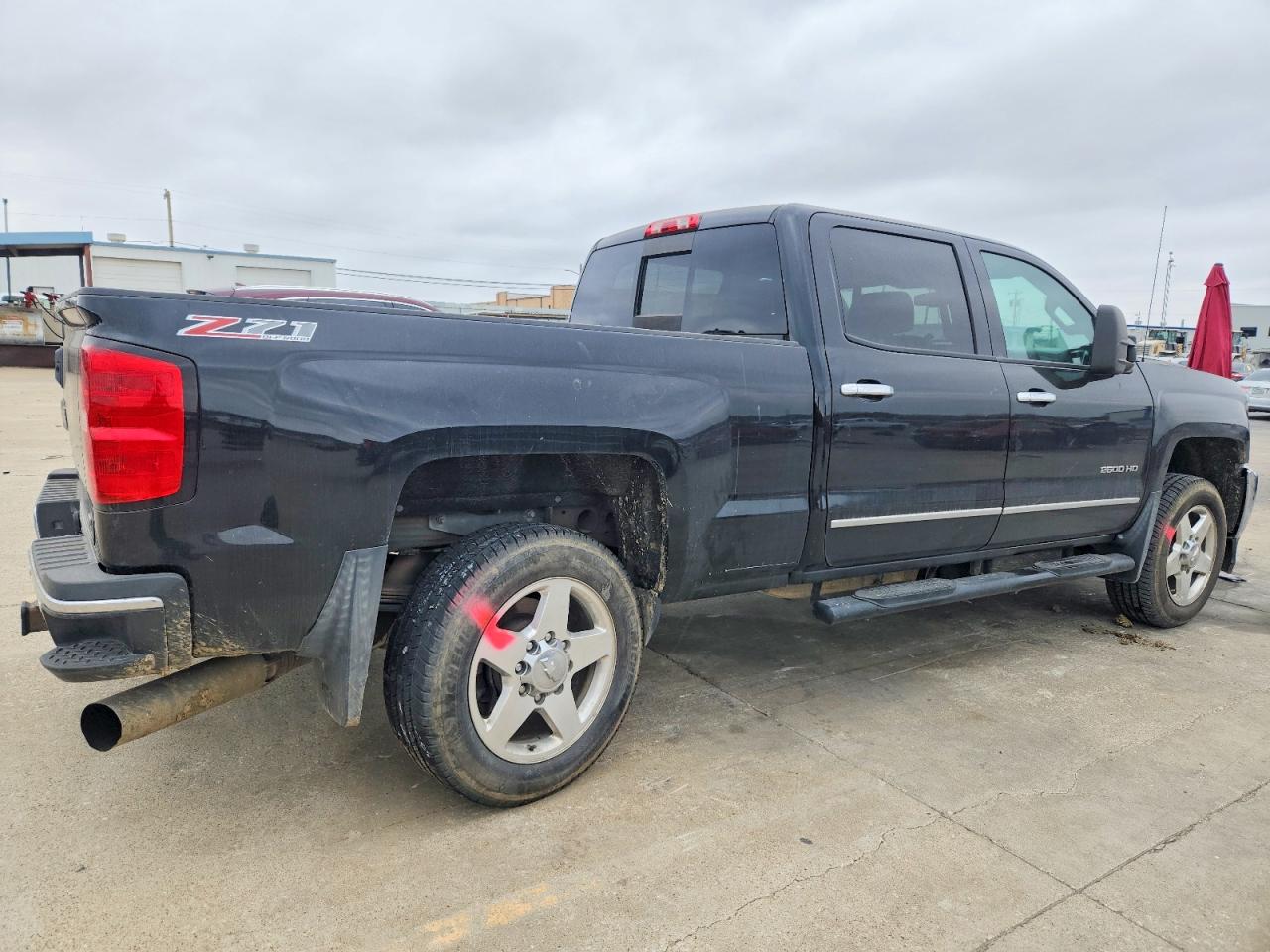 2015 CHEVROLET SILVERADO K2500 HEAVY DUTY LTZ photo 3