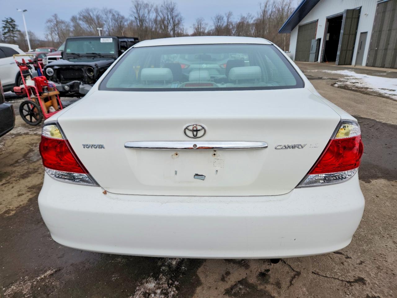2005 TOYOTA CAMRY LE photo 6