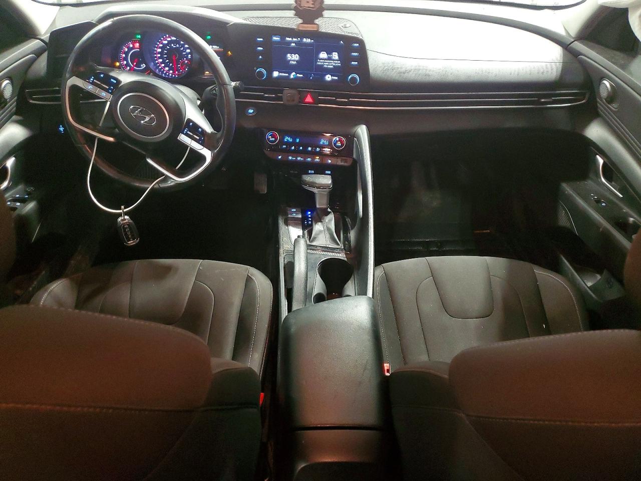 2021 HYUNDAI ELANTRA SEL photo 8