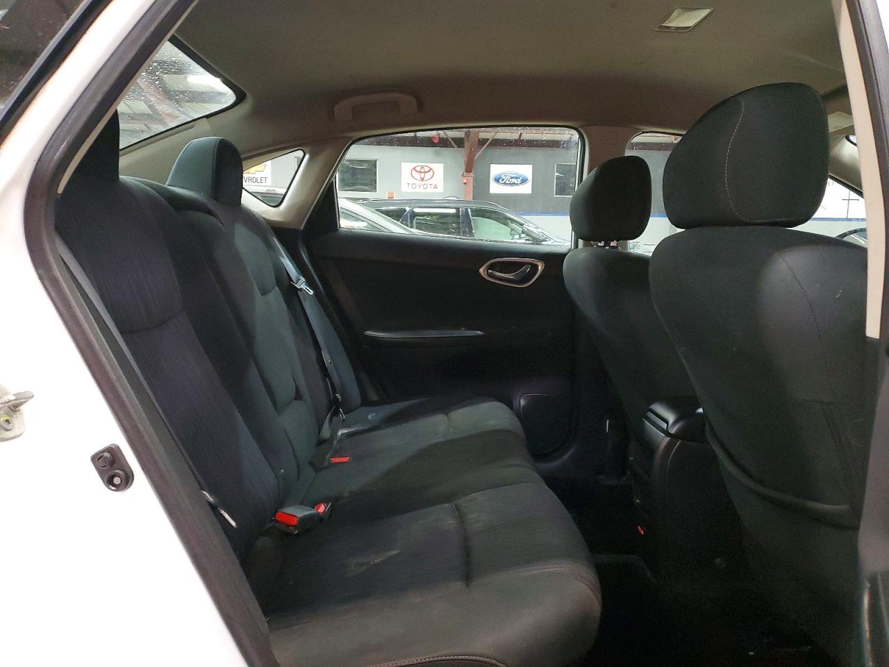 2019 NISSAN SENTRA S photo 10