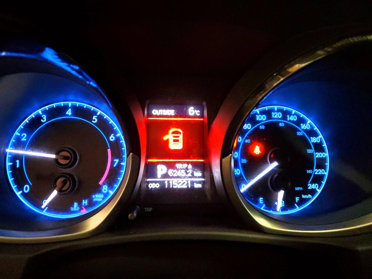 2016 TOYOTA COROLLA L photo 9