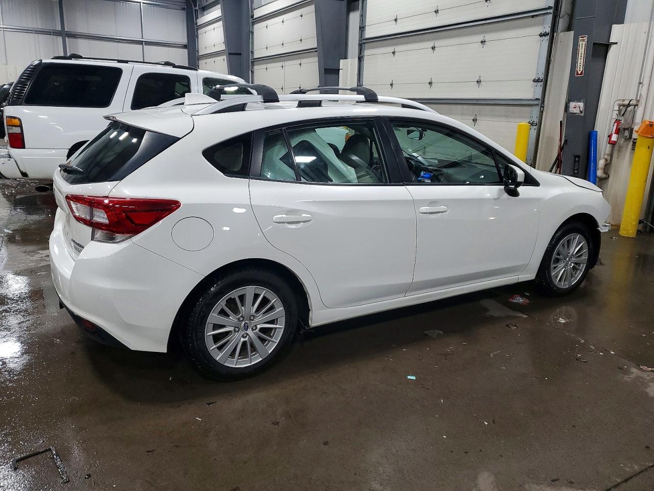 2017 SUBARU IMPREZA PREMIUM photo 3