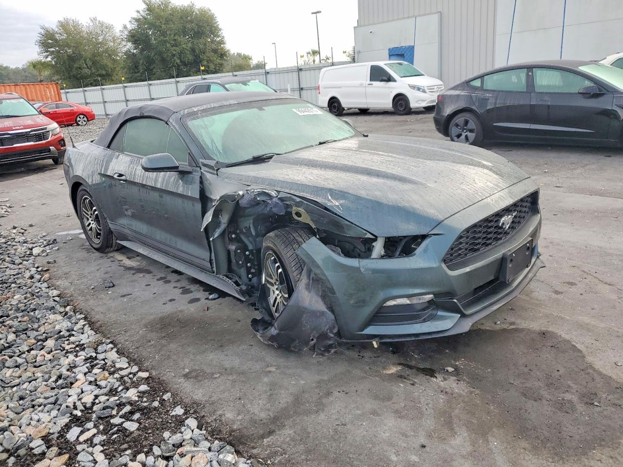 2015 FORD MUSTANG photo 4