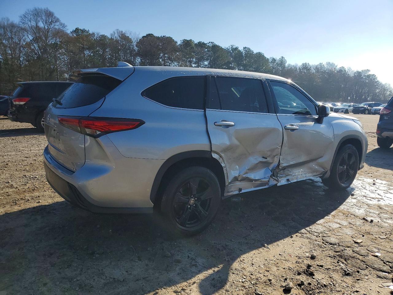 2021 TOYOTA HIGHLANDER L photo 3