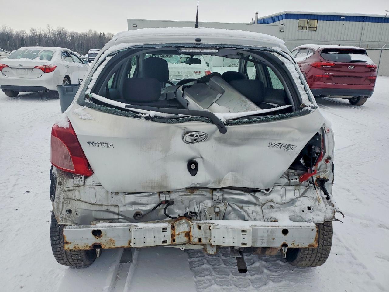2008 TOYOTA YARIS photo 11