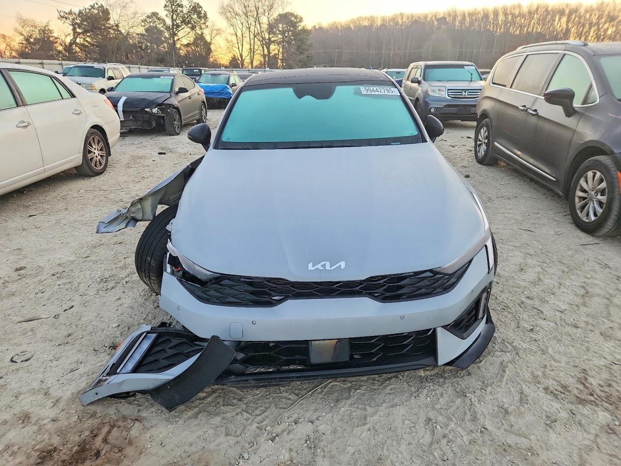 2025 KIA K5 photo 5