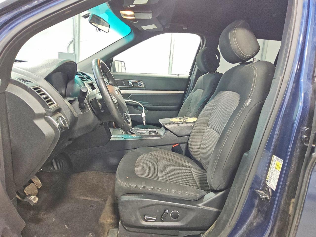 2016 FORD EXPLORER XLT photo 7