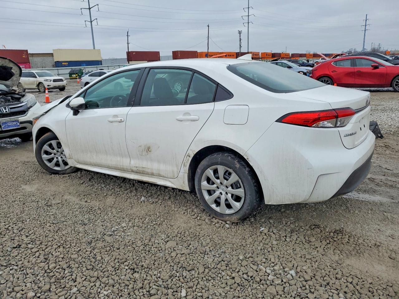 2024 TOYOTA COROLLA LE photo 2