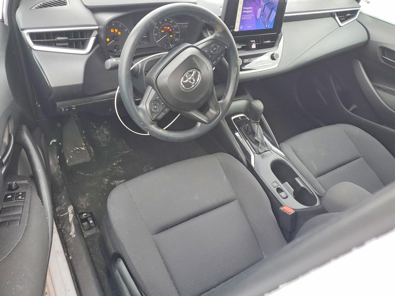 2024 TOYOTA COROLLA LE photo 8