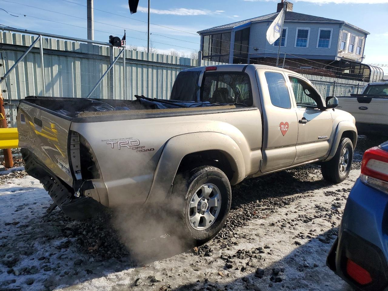 2006 TOYOTA TACOMA photo 3