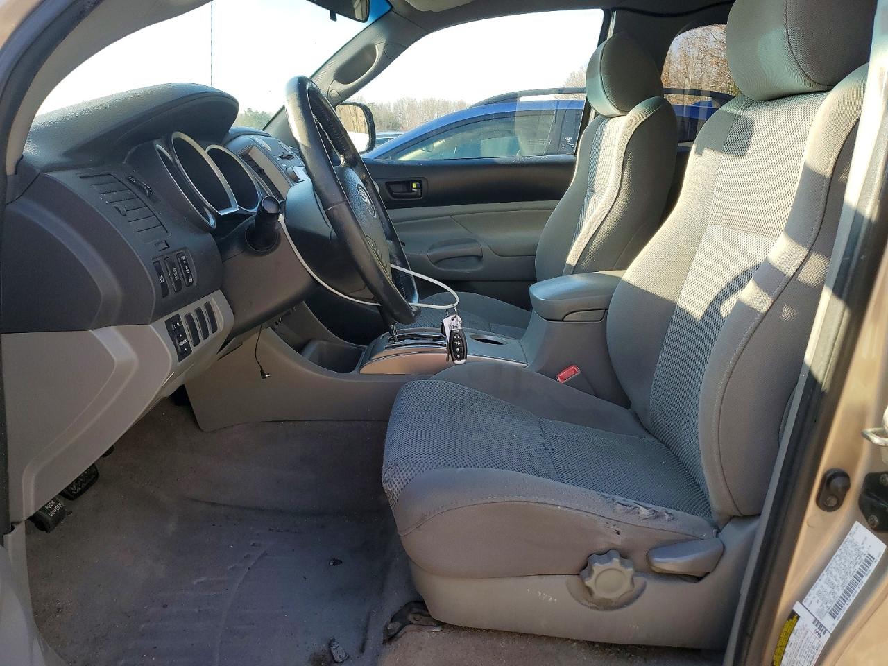 2006 TOYOTA TACOMA photo 7