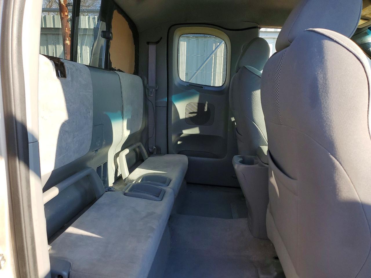 2006 TOYOTA TACOMA photo 10