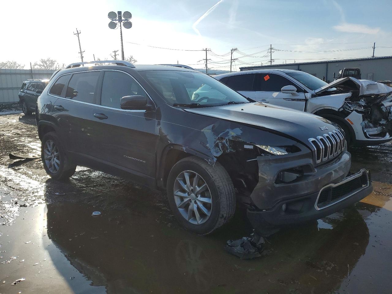 2018 JEEP CHEROKEE LIMITED photo 4