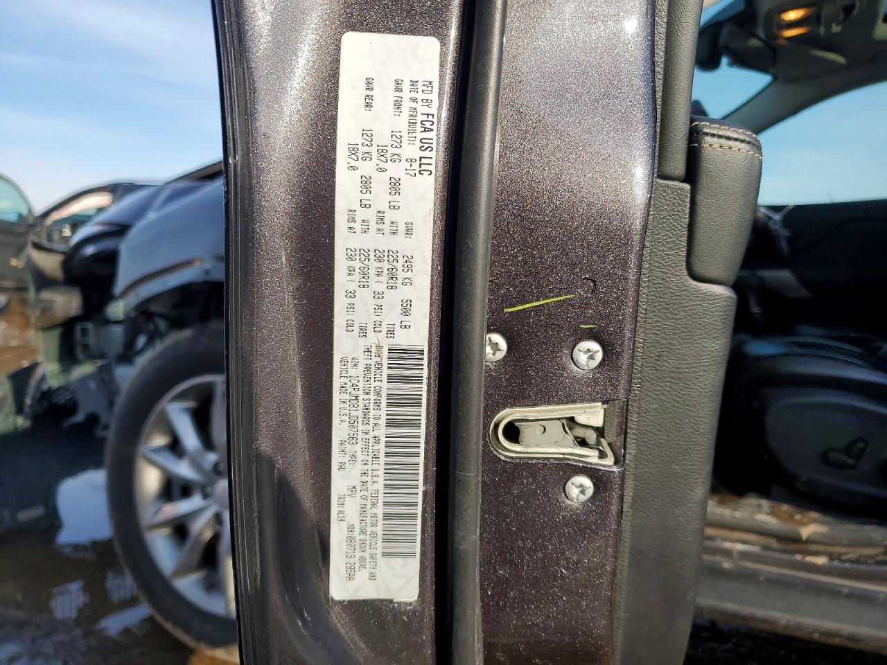 2018 JEEP CHEROKEE LIMITED photo 12