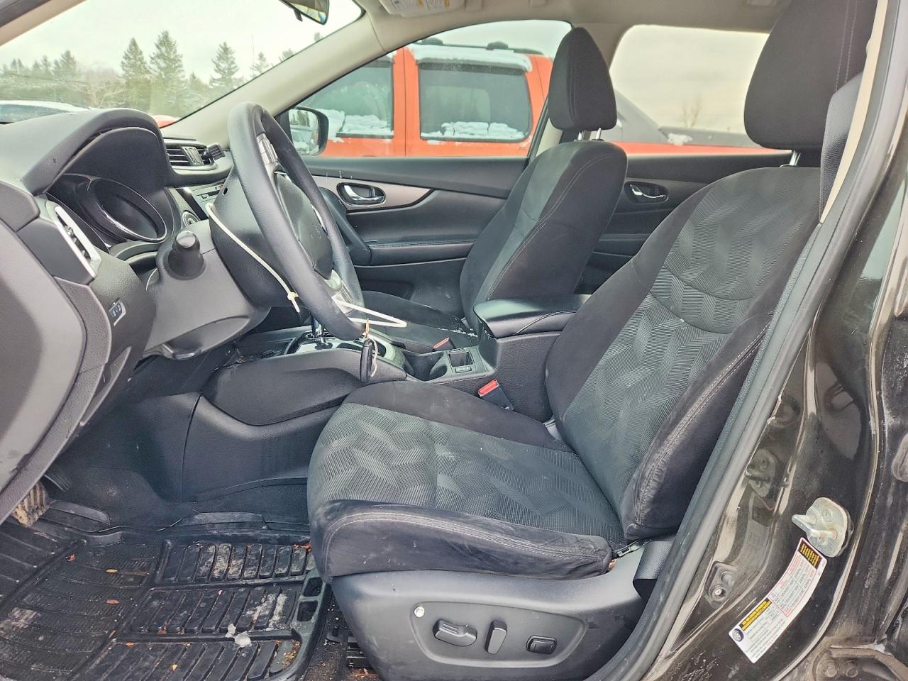 2014 NISSAN ROGUE S photo 7