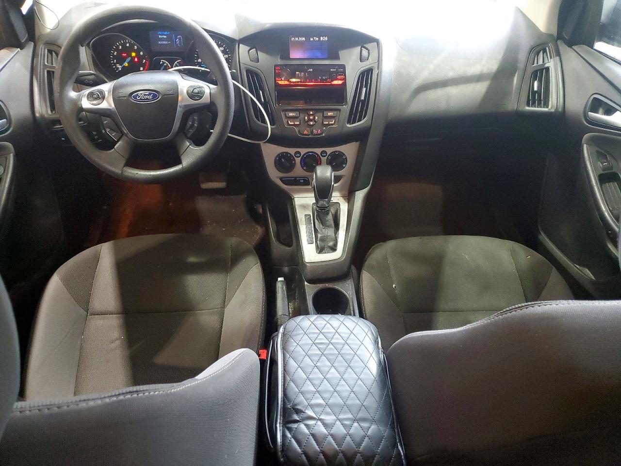 2013 FORD FOCUS SE photo 8