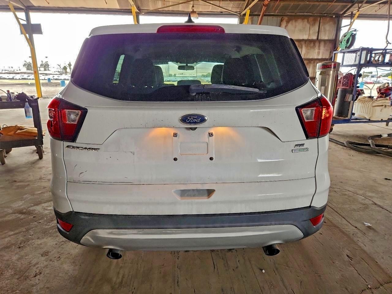 2019 FORD ESCAPE SE photo 6