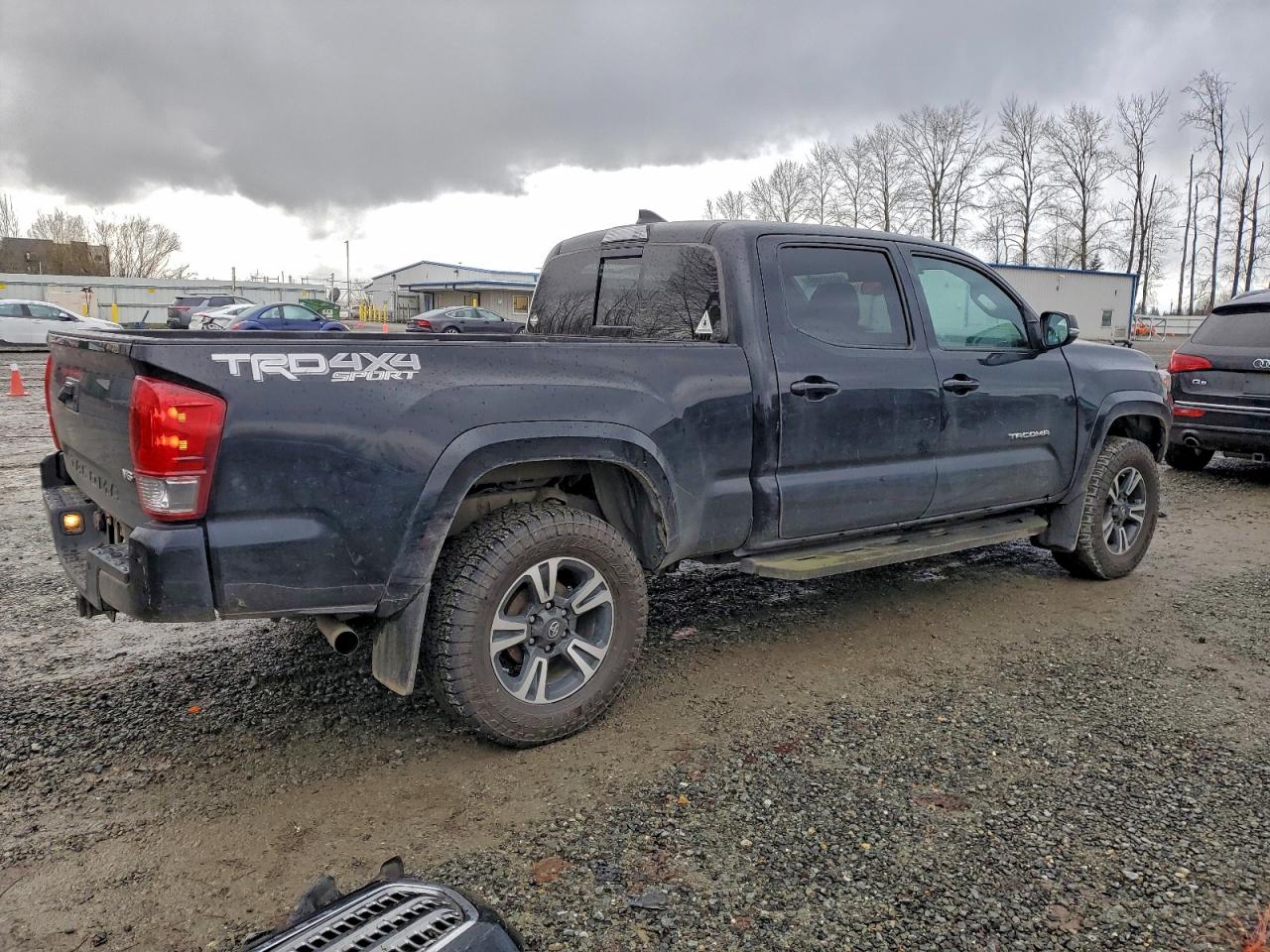 2017 TOYOTA TACOMA DOUBLE CAB photo 5