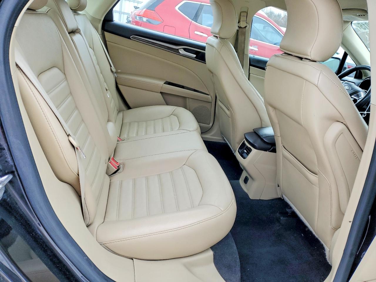 2016 FORD FUSION SE photo 10