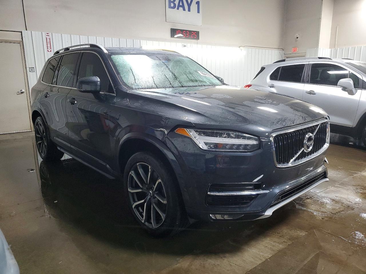 2016 VOLVO XC90 T6 photo 4