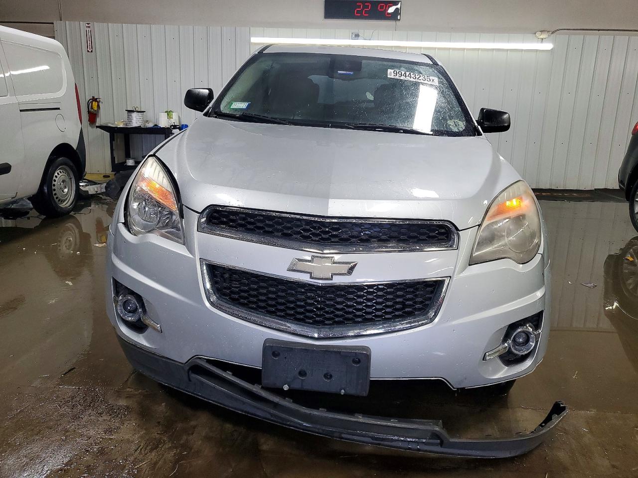 2014 CHEVROLET EQUINOX LS photo 5