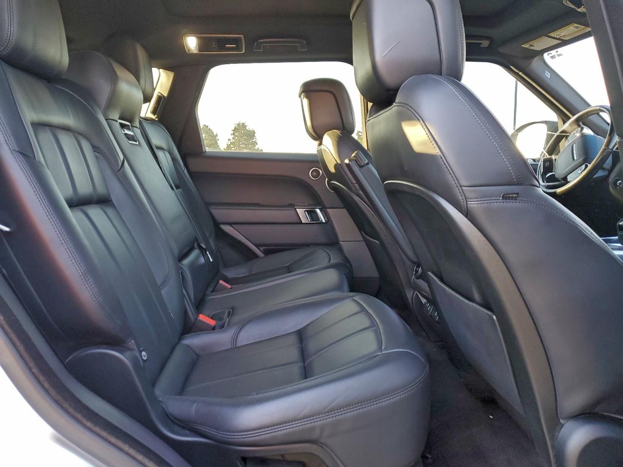 2019 LAND ROVER RANGE ROVER SPORT HSE photo 11