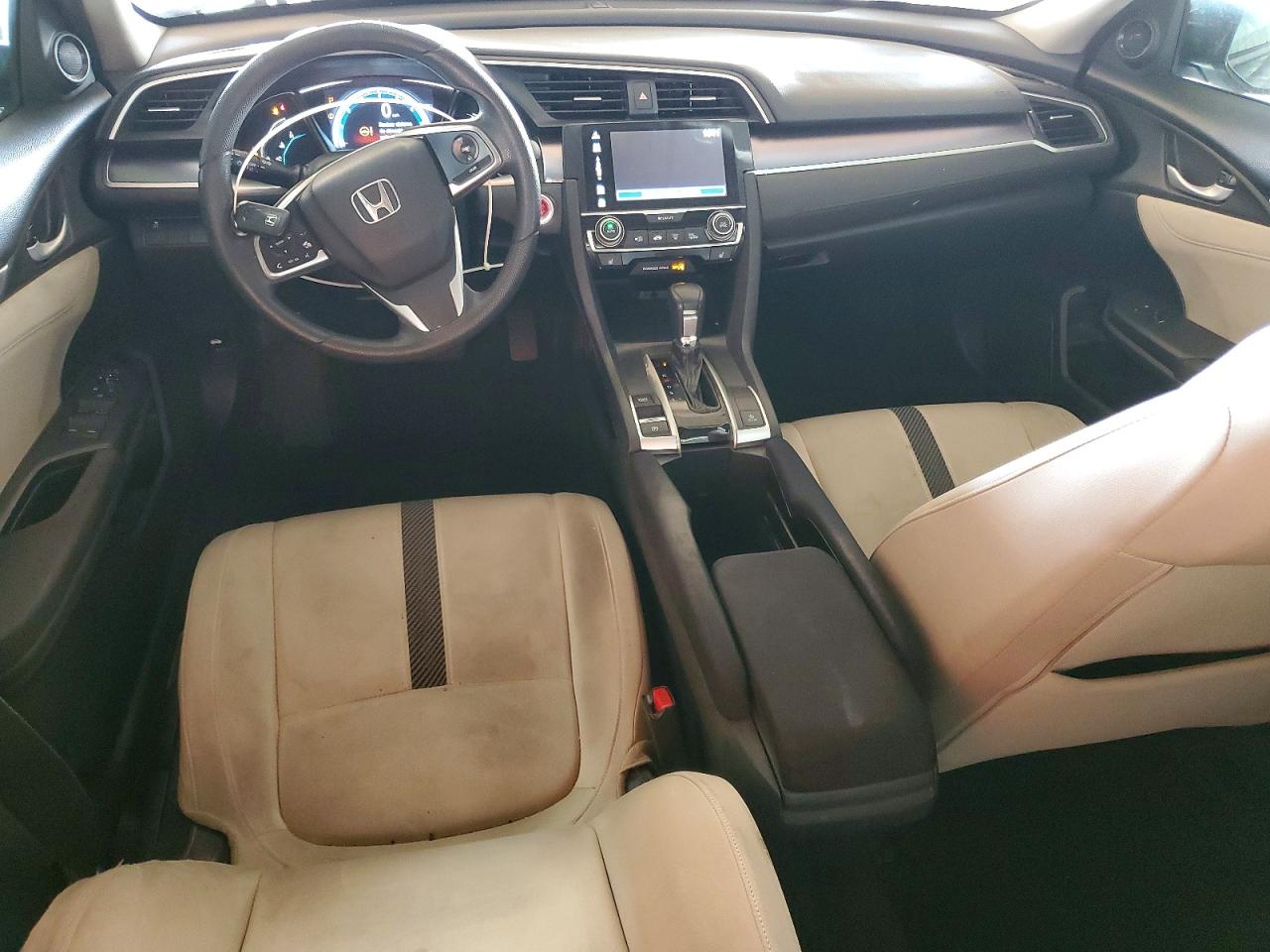 2016 HONDA CIVIC EX photo 8