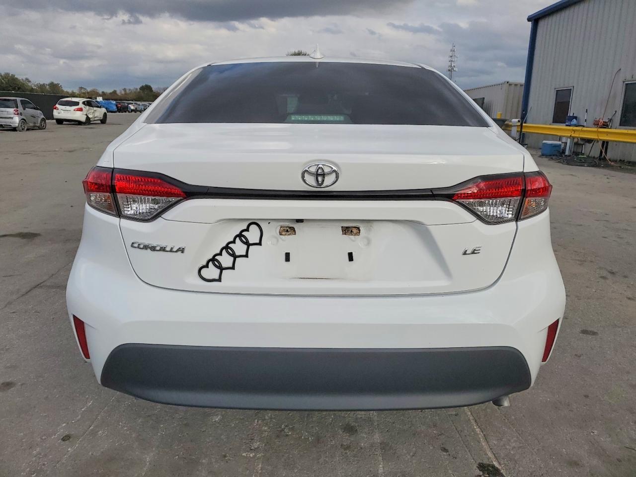 2023 TOYOTA COROLLA LE photo 6