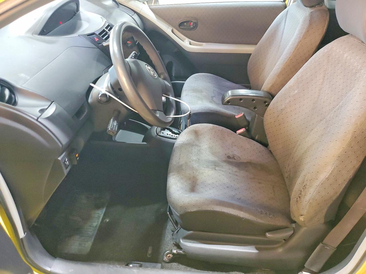 2010 TOYOTA YARIS photo 7