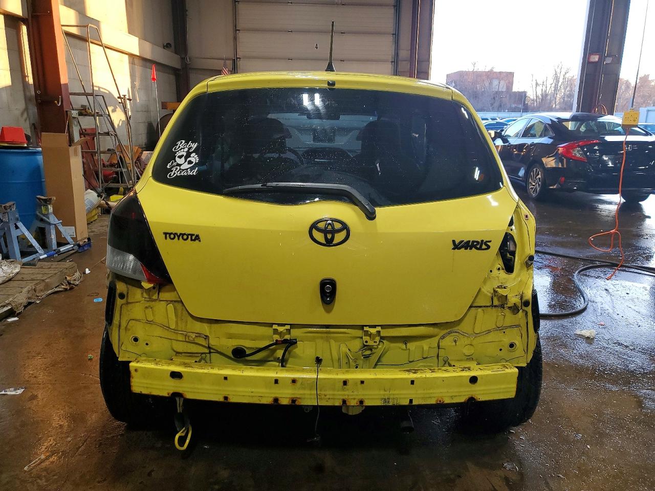 2010 TOYOTA YARIS photo 6