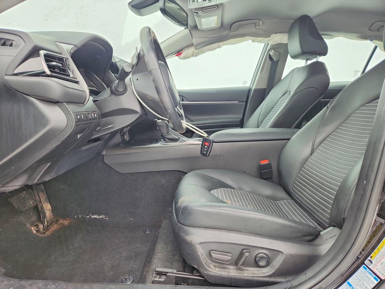 2022 TOYOTA CAMRY SE photo 13