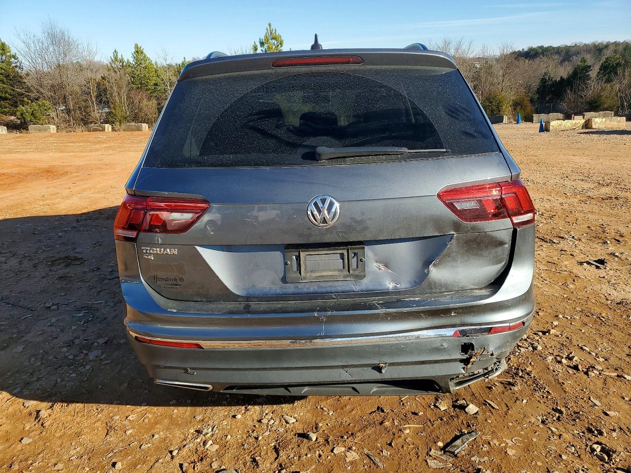 2020 VOLKSWAGEN TIGUAN SE photo 6