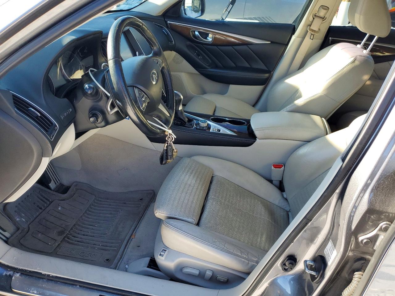 2015 INFINITI Q50 BASE photo 7