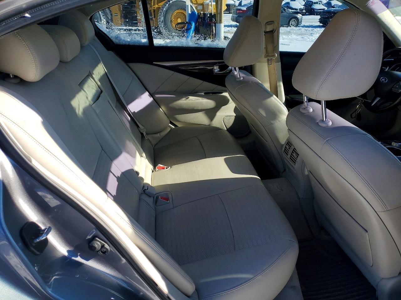 2015 INFINITI Q50 BASE photo 10