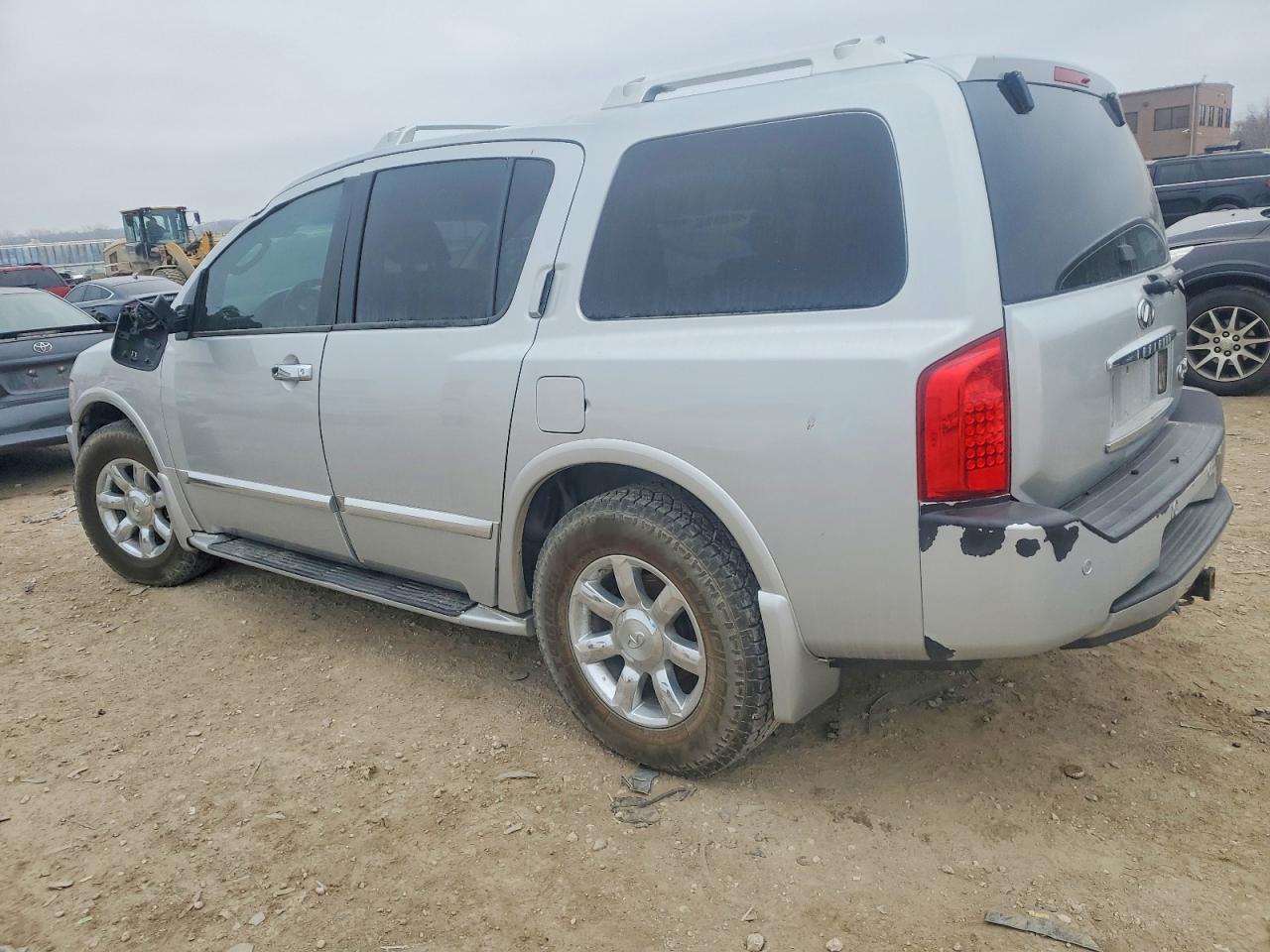 2007 INFINITI QX56 photo 3