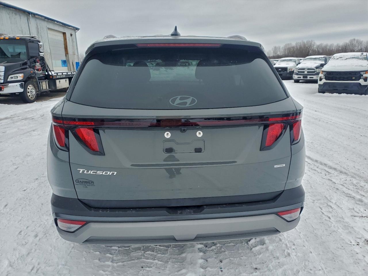 2026 HYUNDAI TUCSON SEL photo 16