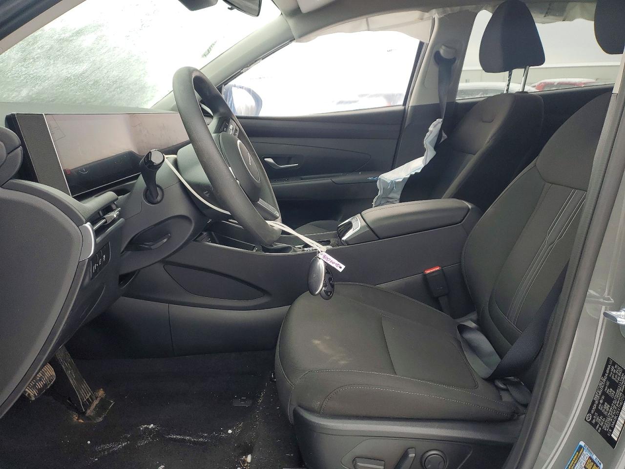 2026 HYUNDAI TUCSON SEL photo 19