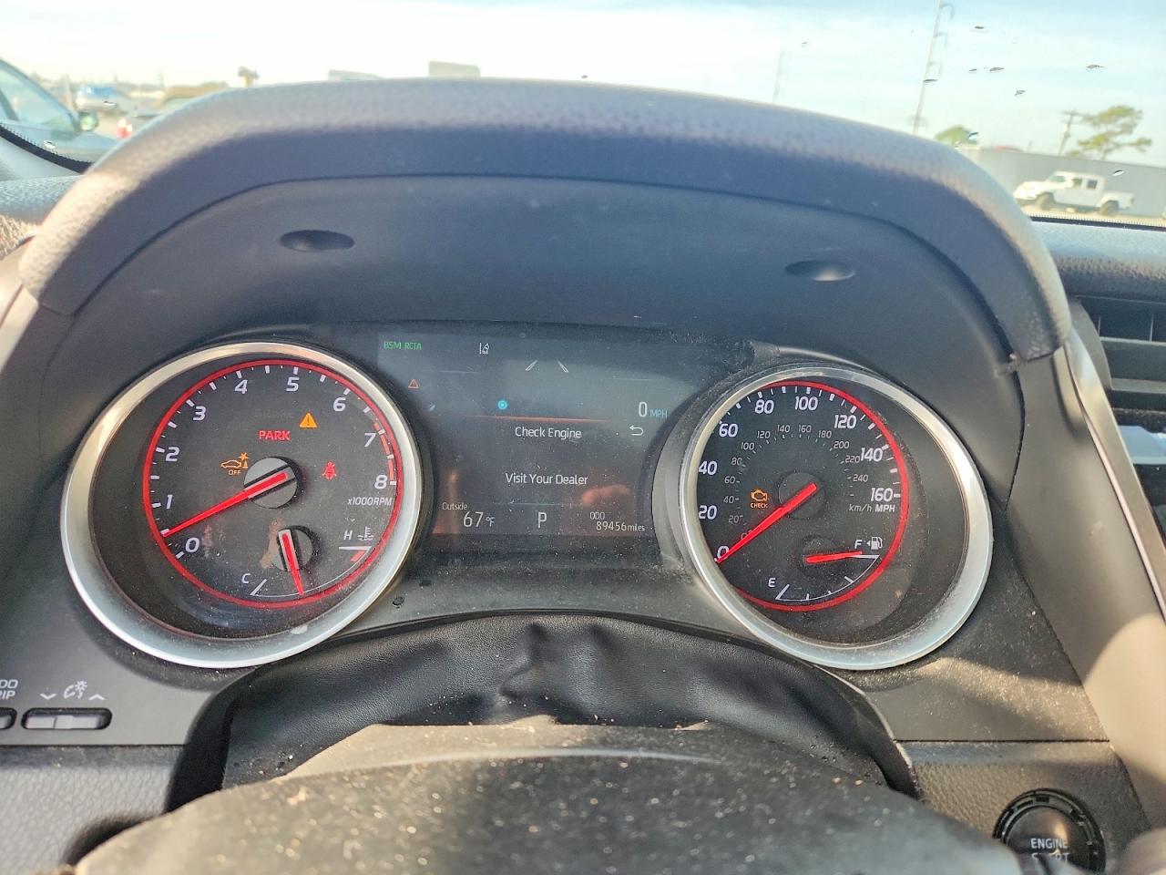 2018 TOYOTA CAMRY XSE photo 9