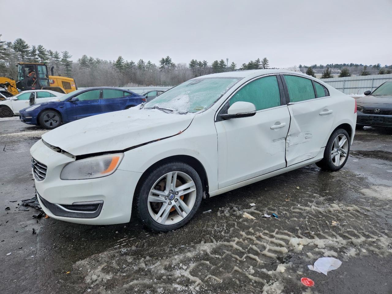 2015 VOLVO S60