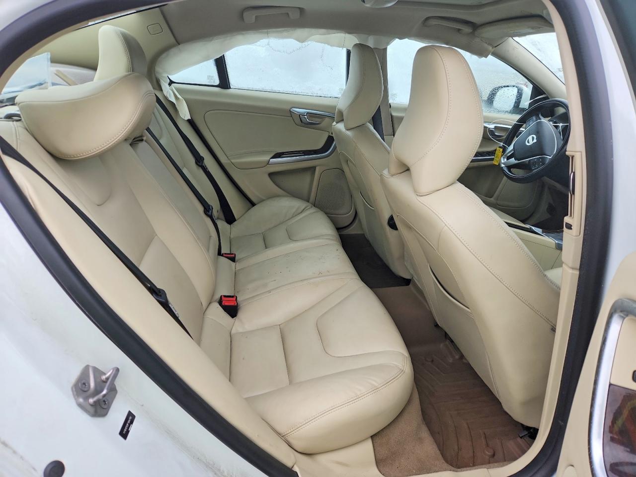 2015 VOLVO S60 PREMIER+ photo 10