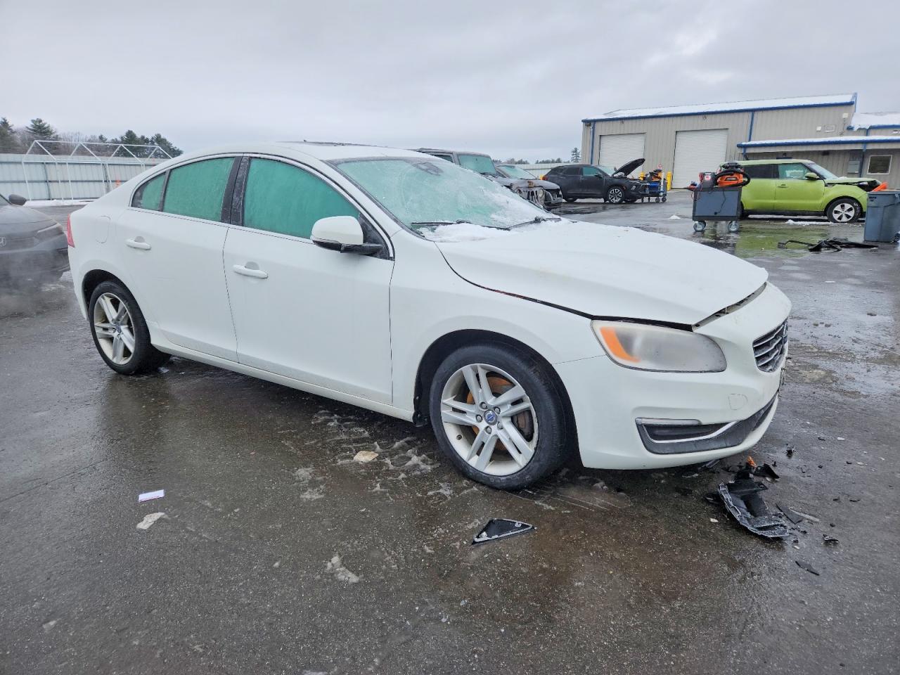 2015 VOLVO S60 PREMIER+ photo 4
