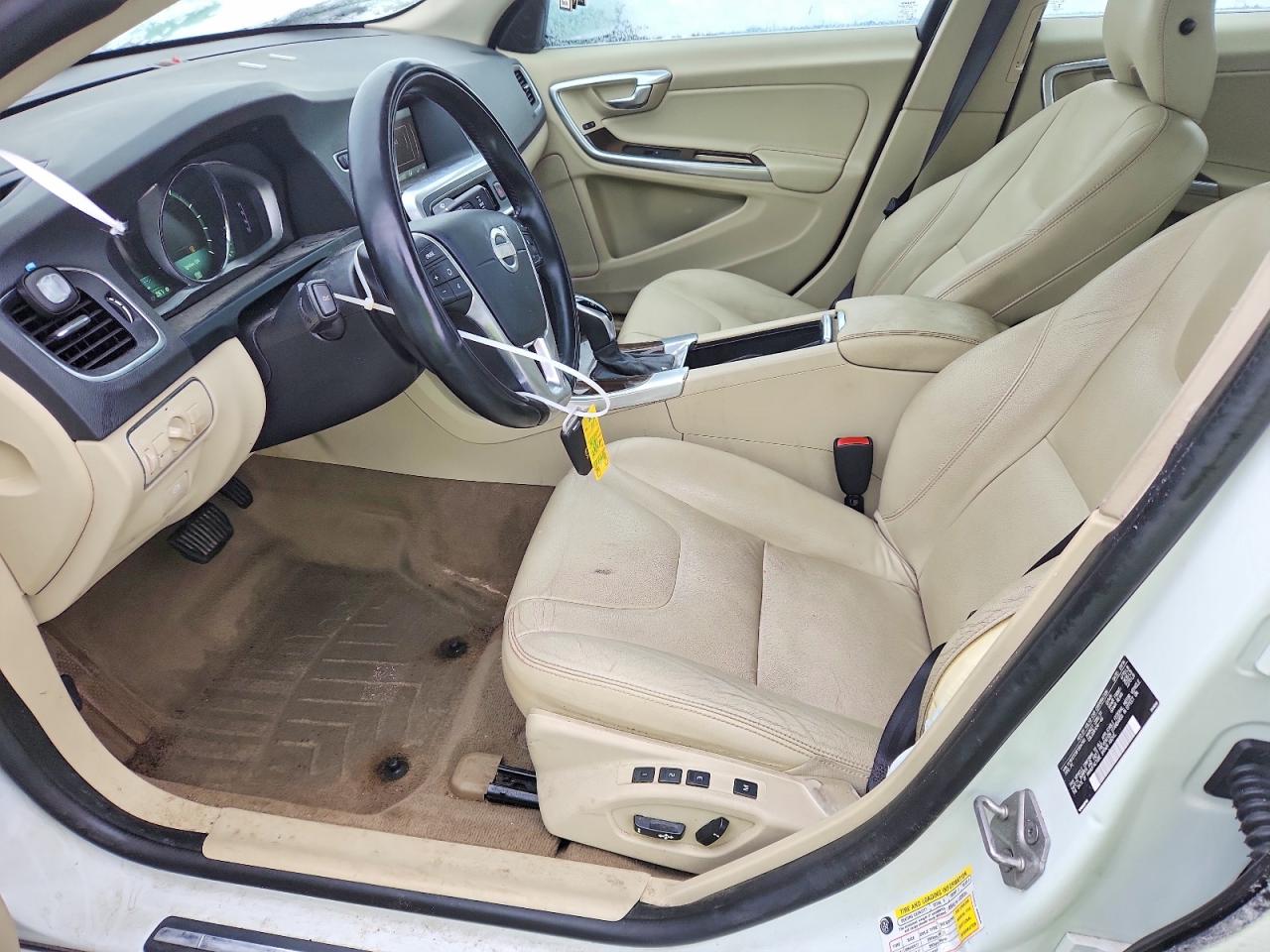 2015 VOLVO S60 PREMIER+ photo 7